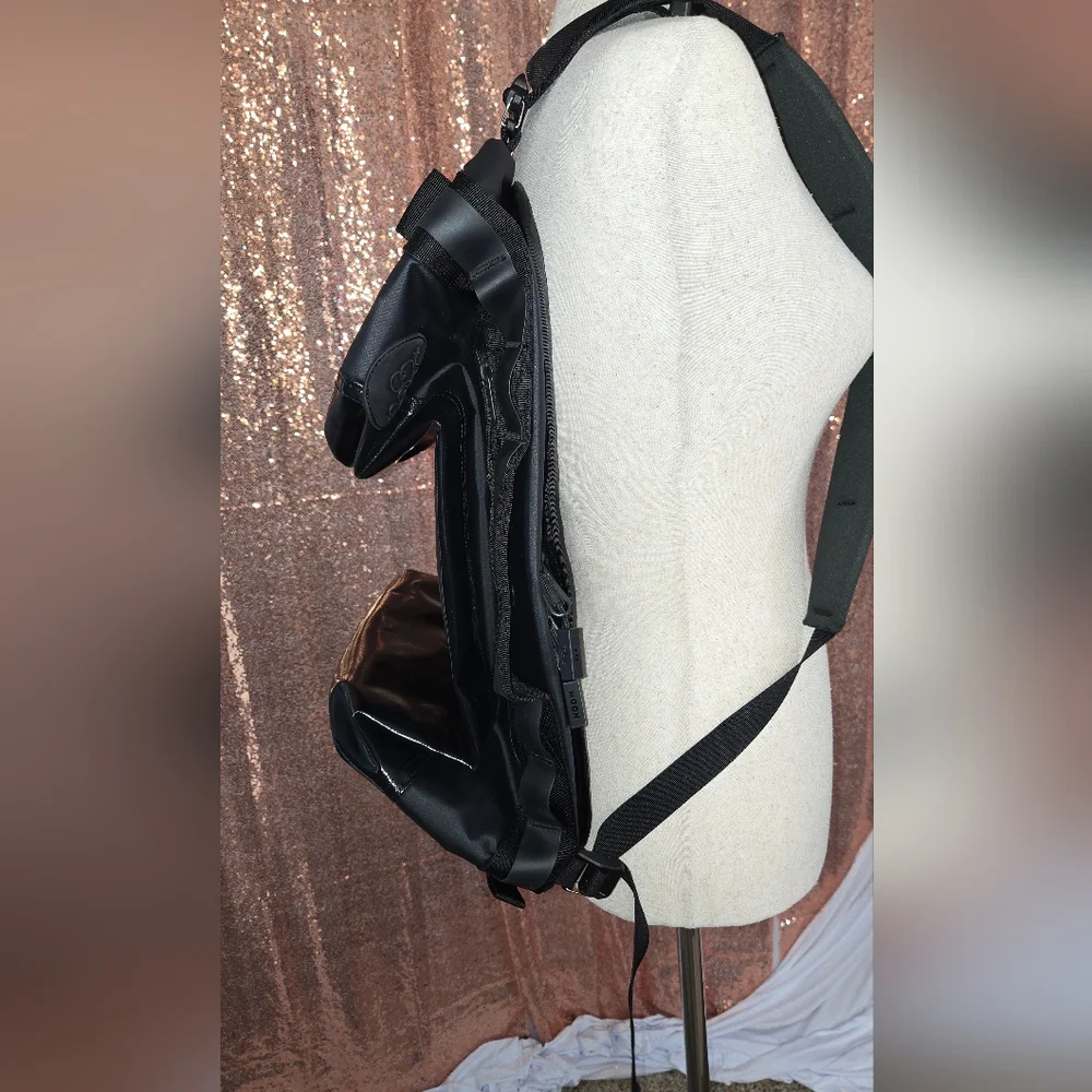 Black Gloss Trim Duffel Backpack - Unbranded